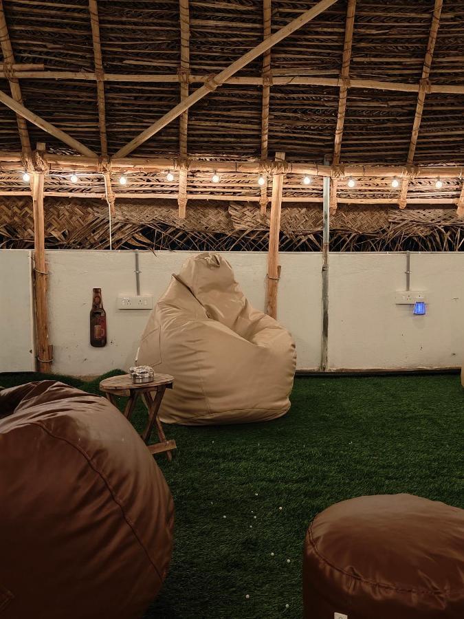 Unpack Hostel 蓬蒂切里 外观 照片