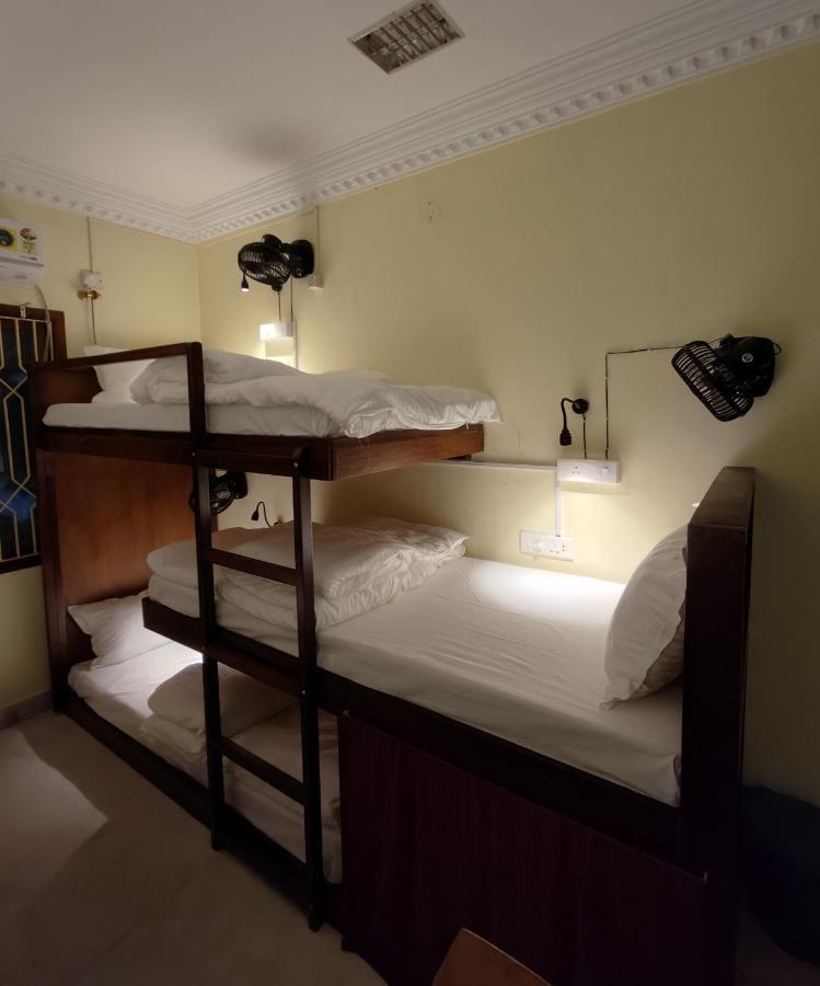 Unpack Hostel 蓬蒂切里 外观 照片