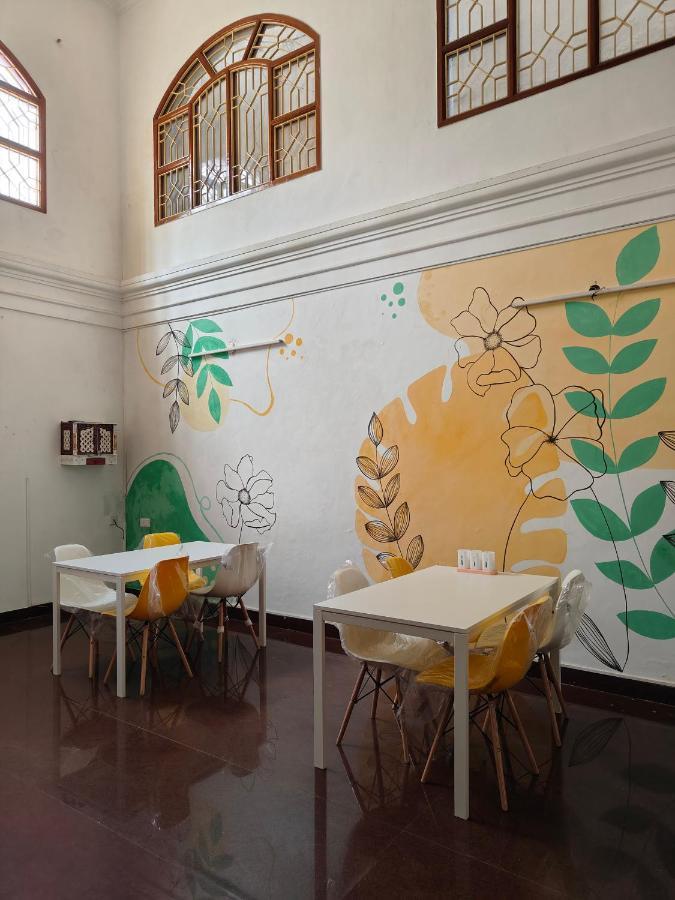 Unpack Hostel 蓬蒂切里 外观 照片